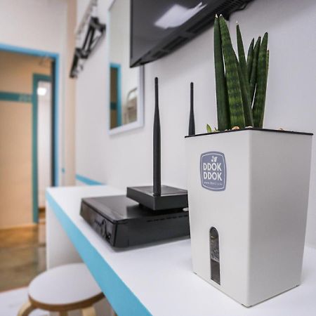 Starhostel Dongdaemun Suite Seoel Buitenkant foto