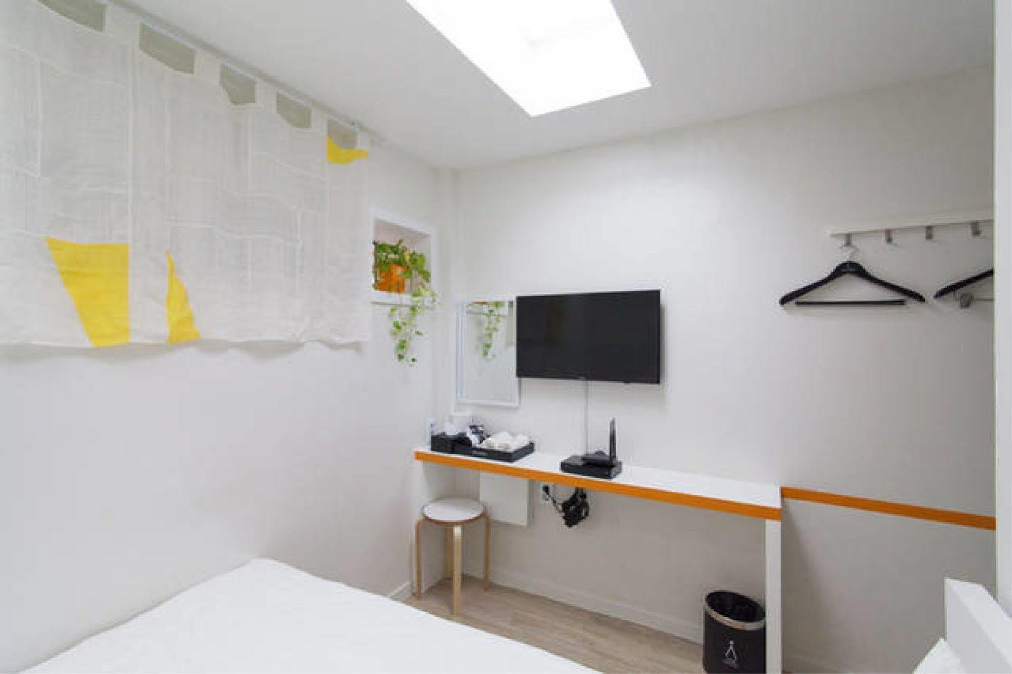 Starhostel Dongdaemun Suite Seoel Buitenkant foto