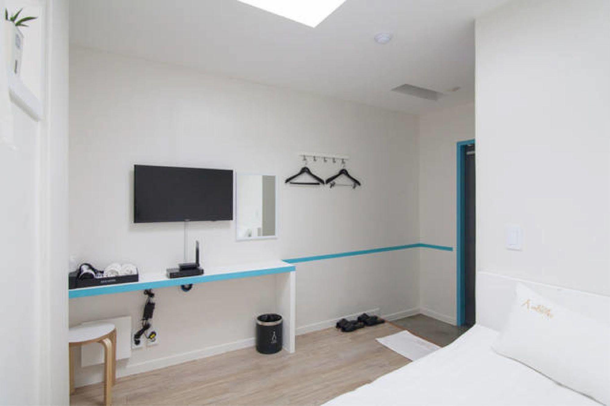 Starhostel Dongdaemun Suite Seoel Buitenkant foto