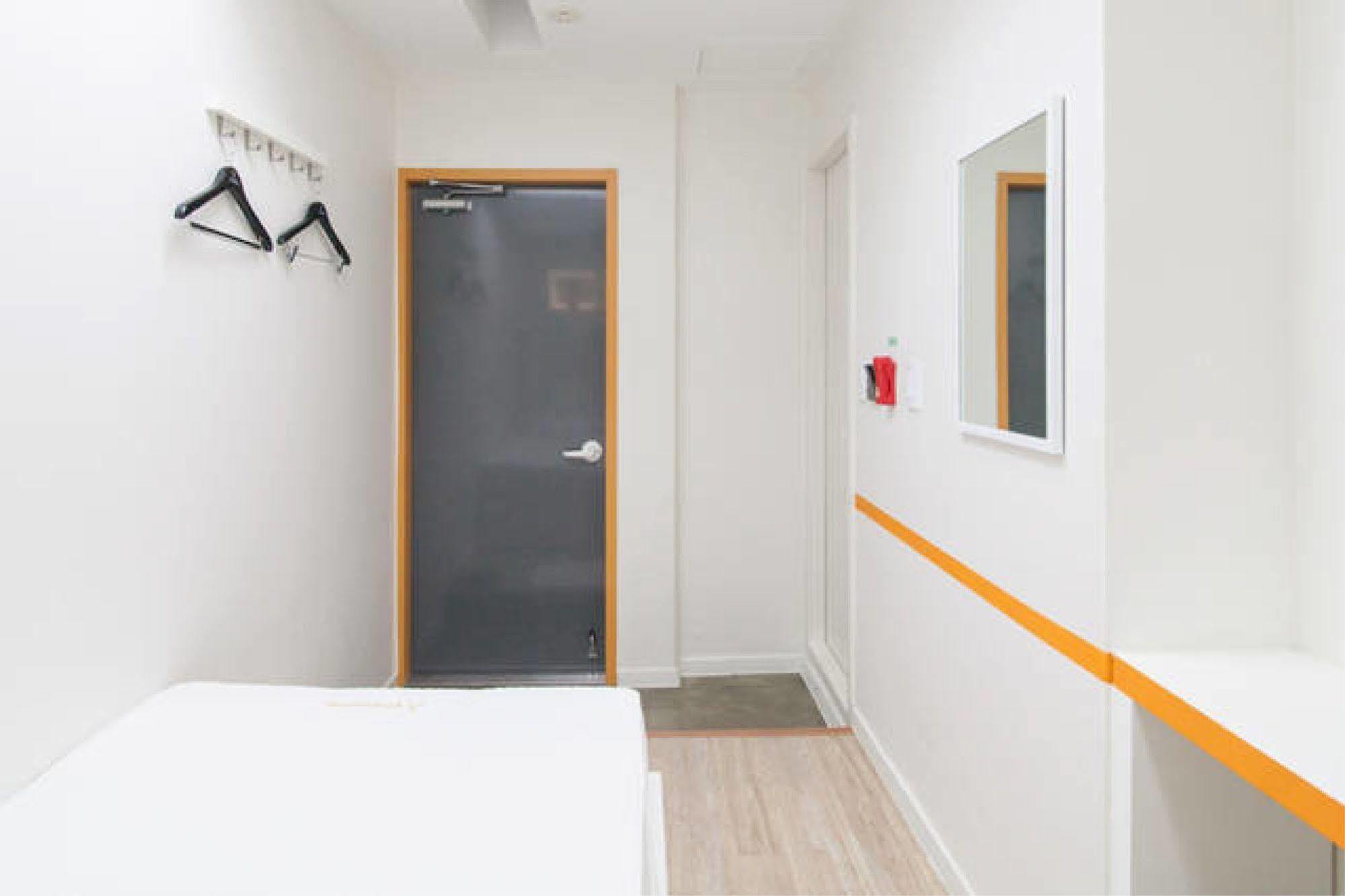Starhostel Dongdaemun Suite Seoel Buitenkant foto